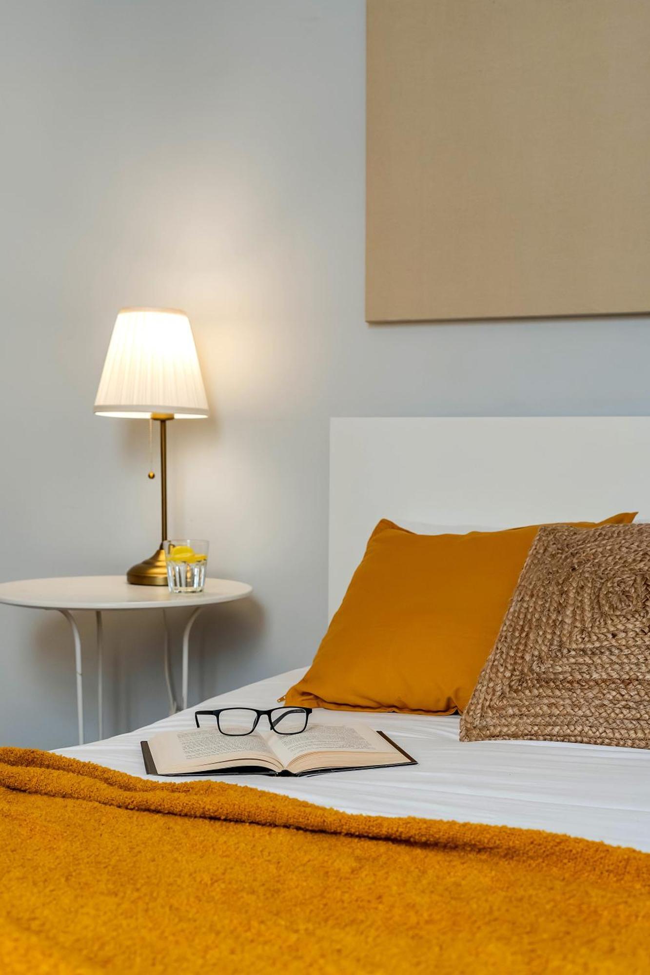 Canela Homes Diputacio Appartement